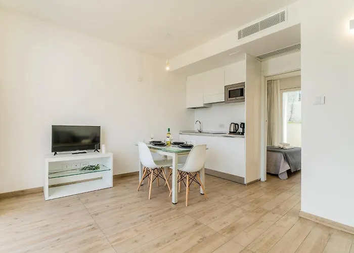 Apartman Capo Falcone Charming Apartment-1 By Interhome Stintino